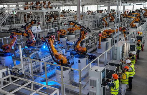 許家印再訪車間 恒大汽車生產(chǎn)基地首次揭開神秘面紗